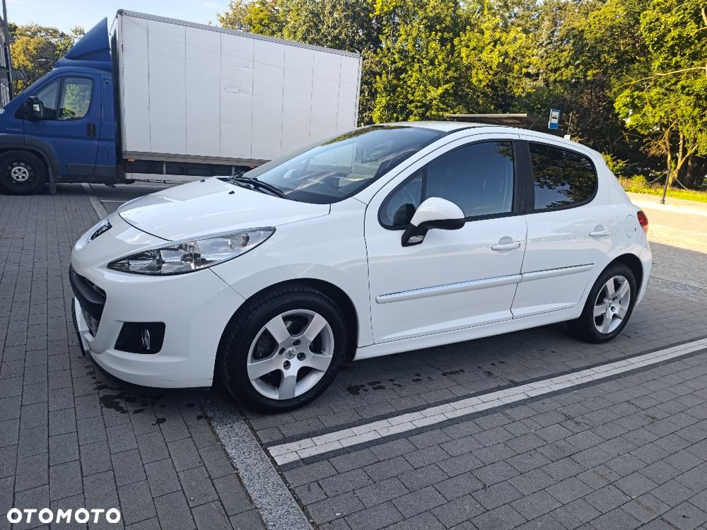 Peugeot 207 - 3