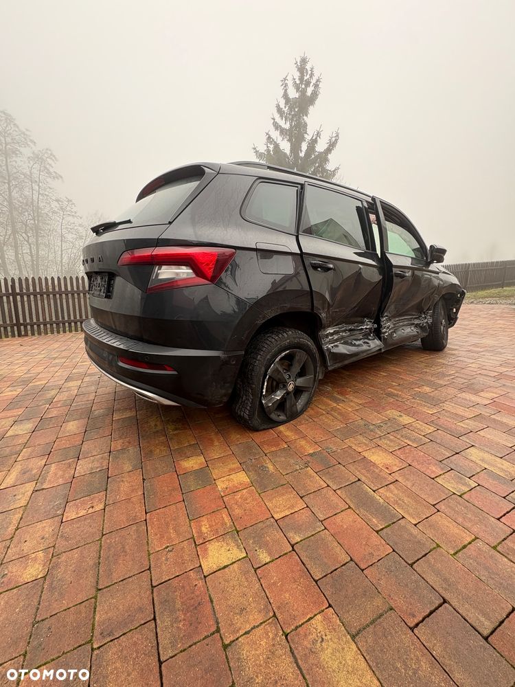 Skoda Karoq 2.0 TDI SCR 4x4 DSG Sportline - 4