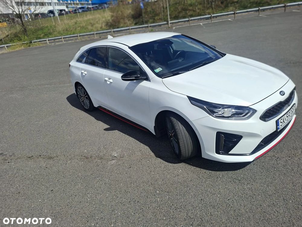 Kia ProCeed 1.6 T-GDI GT DCT - 4
