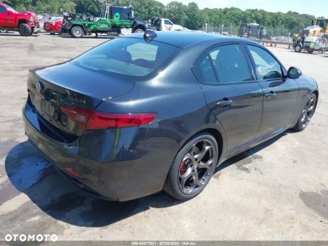 Alfa Romeo Giulia 2.0 Turbo 16V AT8 Veloce Ti - 5