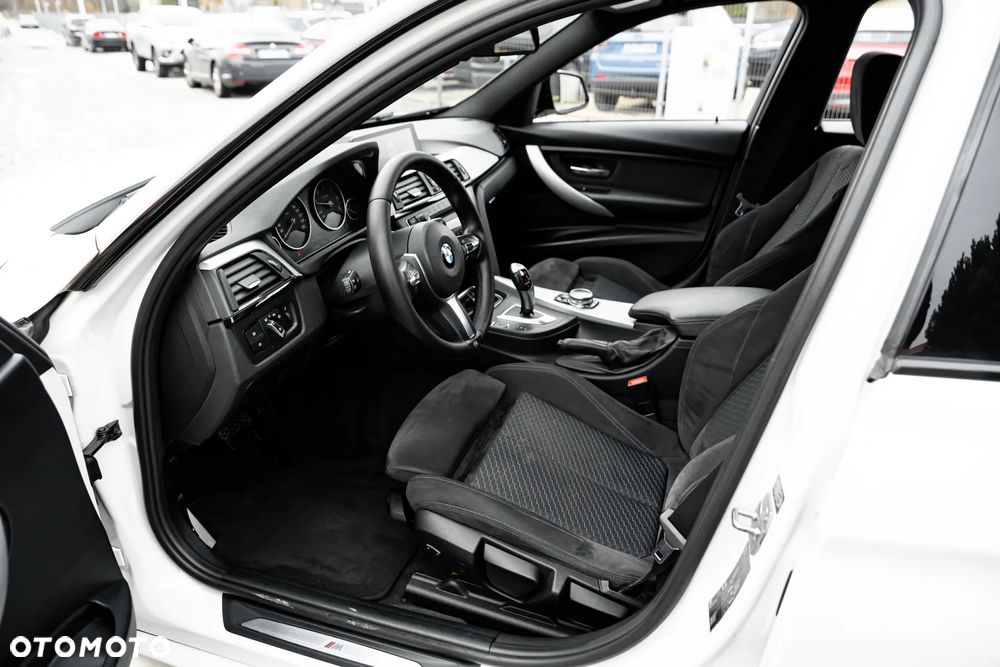 BMW Seria 3 320d Sport-Aut Blue Performance - 18