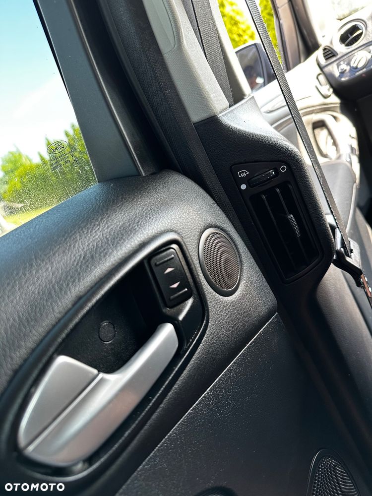 Ford S-Max 1.6 TDCi DPF Start Stopp System Titanium - 34