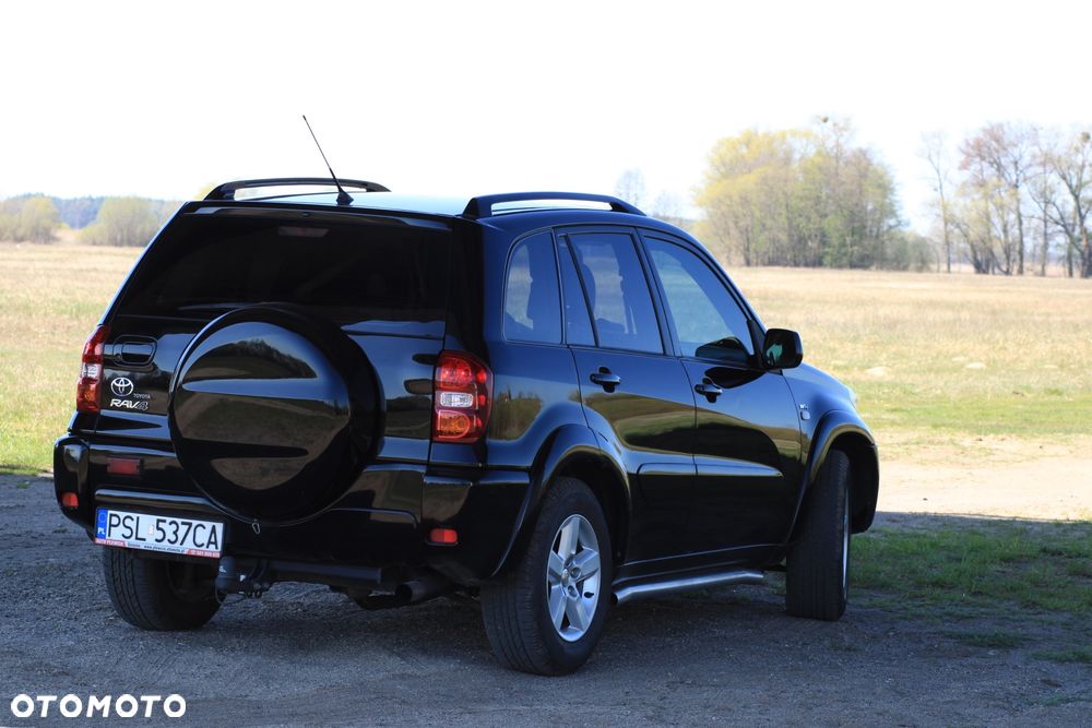 Toyota RAV4 2.0 D-4D 4x4 - 11