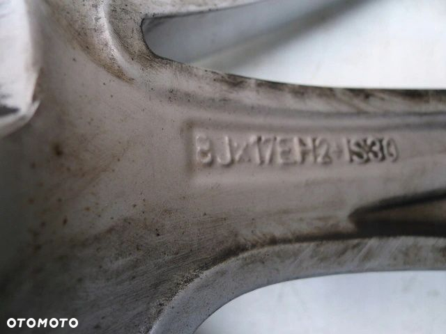 BMW FELGA 8x17 WZÓR V236 ET30 5x120 6780720 - 5