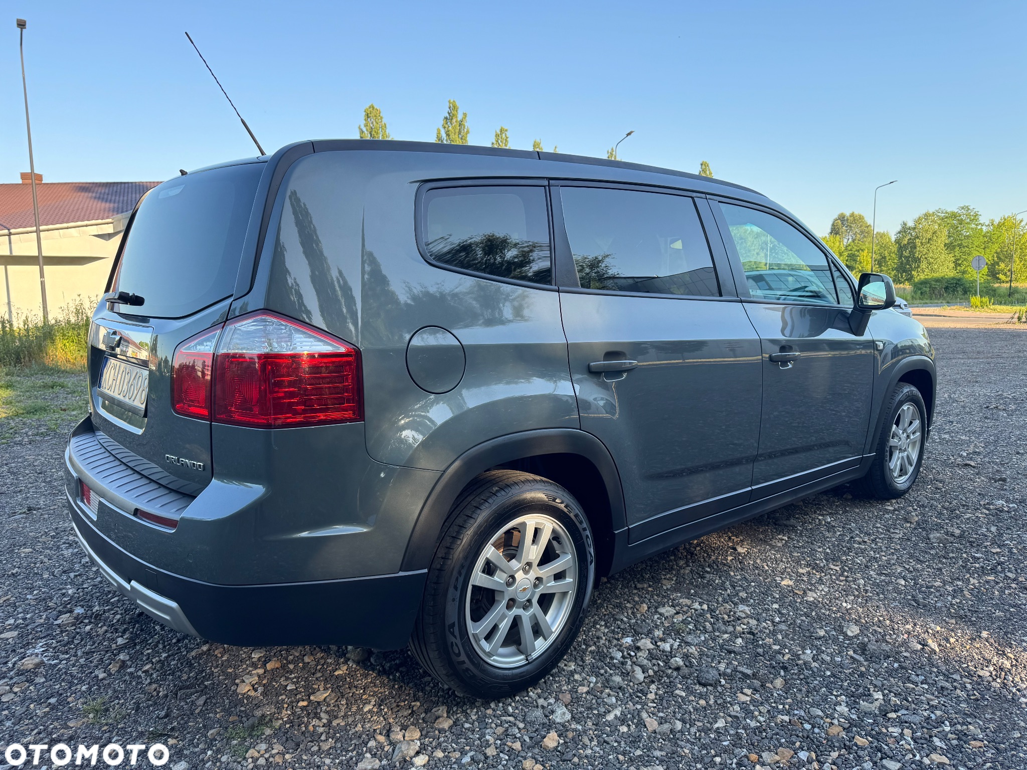 Chevrolet Orlando - 11