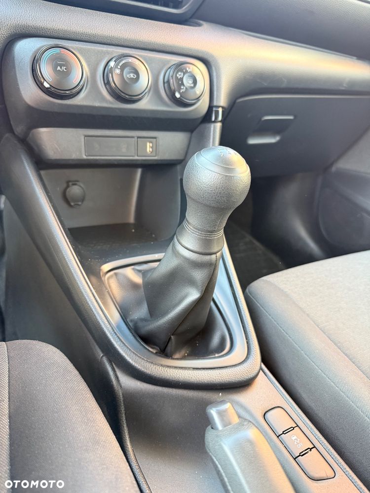 Toyota Yaris 1.0 Active - 8