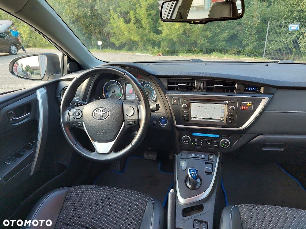 Toyota Auris 1.8 HSD Sol - 7
