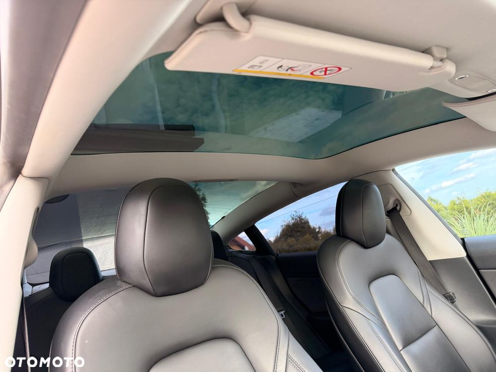 Tesla Model 3 - 20