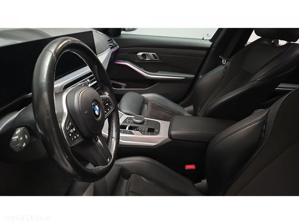 BMW Seria 3 - 18