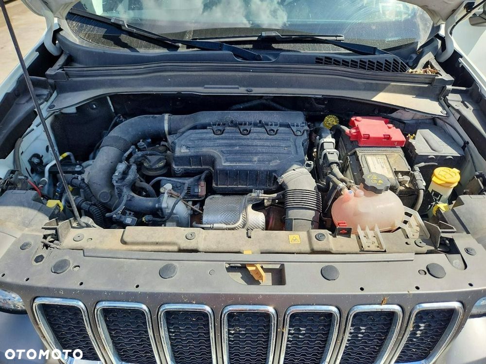 Jeep Renegade - 12
