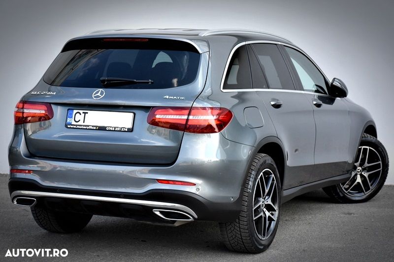Mercedes-Benz GLC 250 d 4MATIC 9G-TRONIC AMG Line - 12