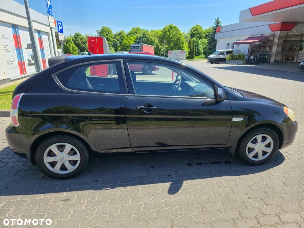 Hyundai Accent 1.4 Comfort - 3