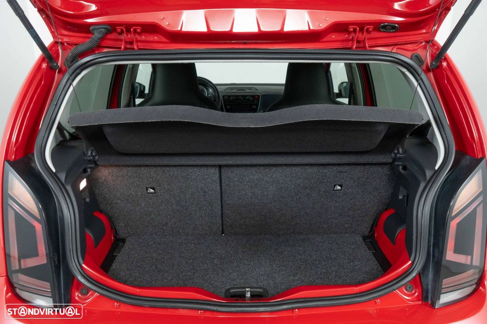 VW Up! 1.0 Move Color - 14