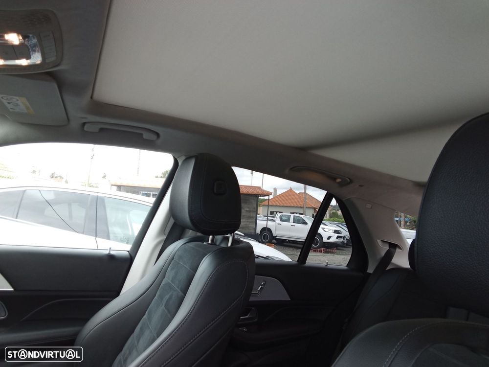 Mercedes-Benz GLE 300 d 4Matic - 37