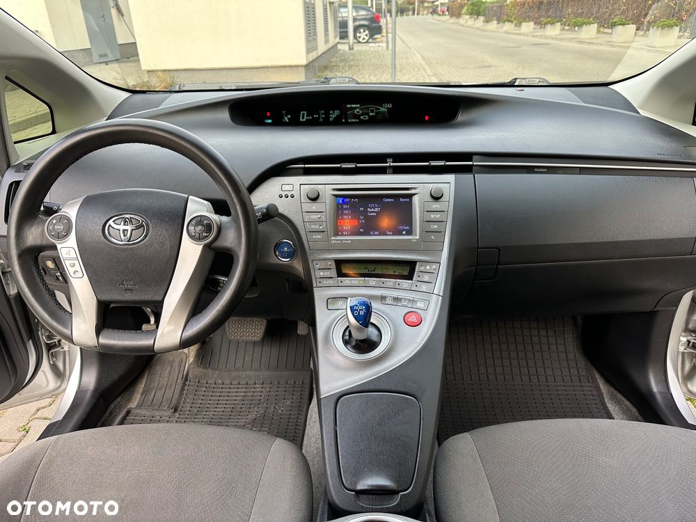 Toyota Prius 1.8 HSD Active - 14