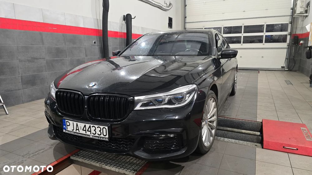 BMW Seria 7 740d xDrive - 1