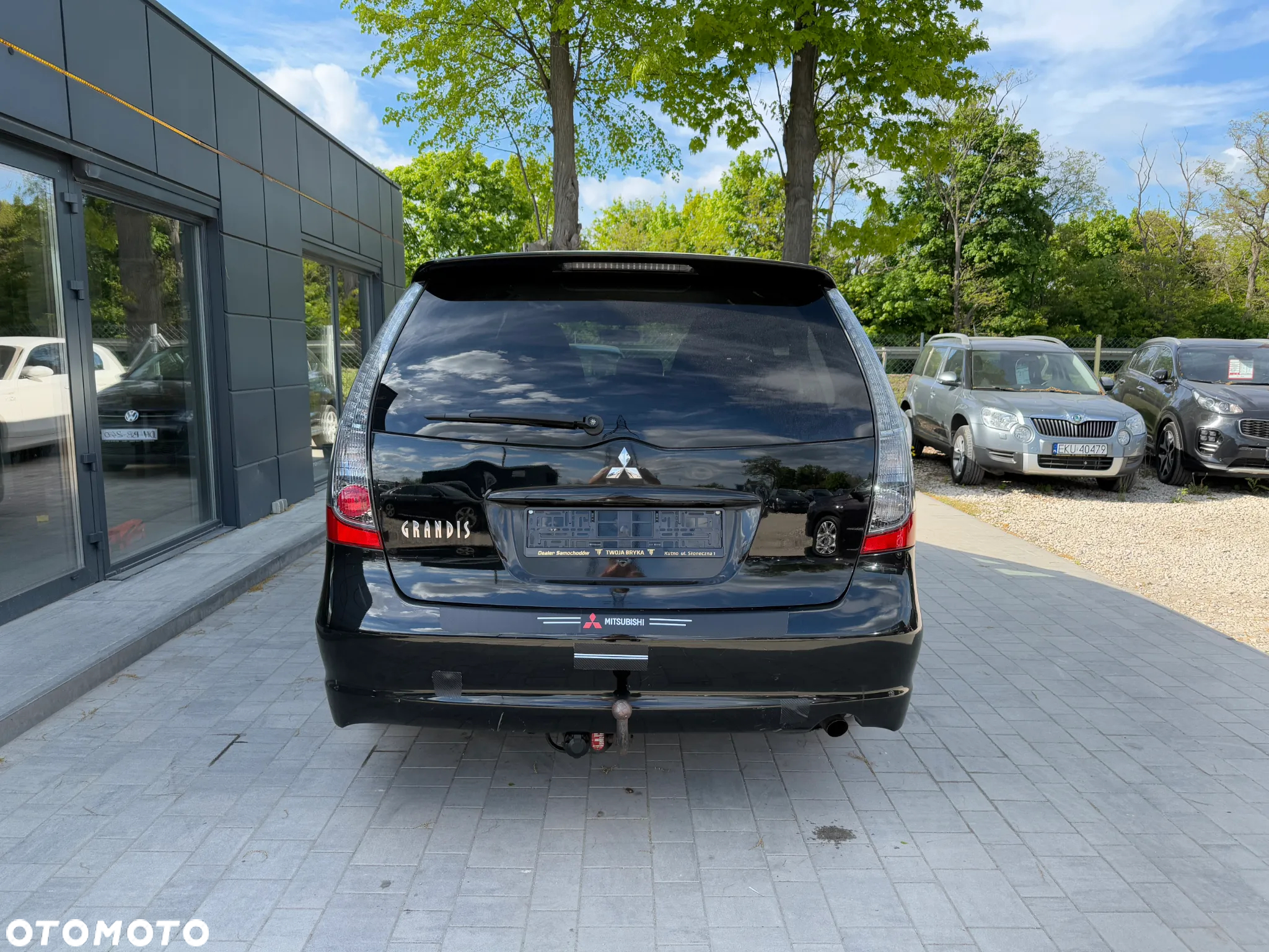 Mitsubishi Grandis 2.4 Inform - 18