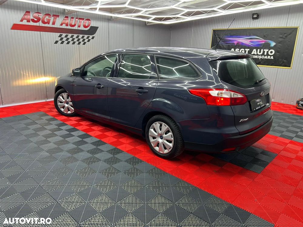 Ford Focus - 5