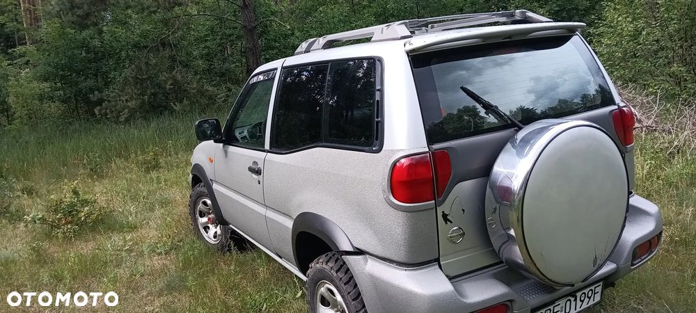 Nissan Terrano 2.7 TDi Sport - 3