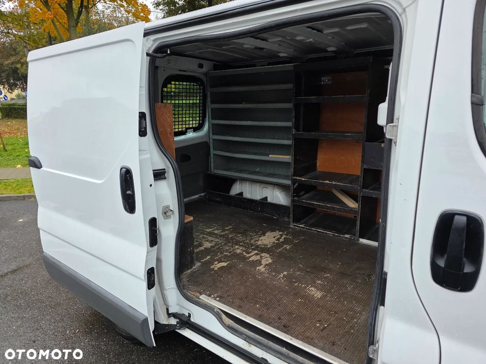 Renault Trafic - 19