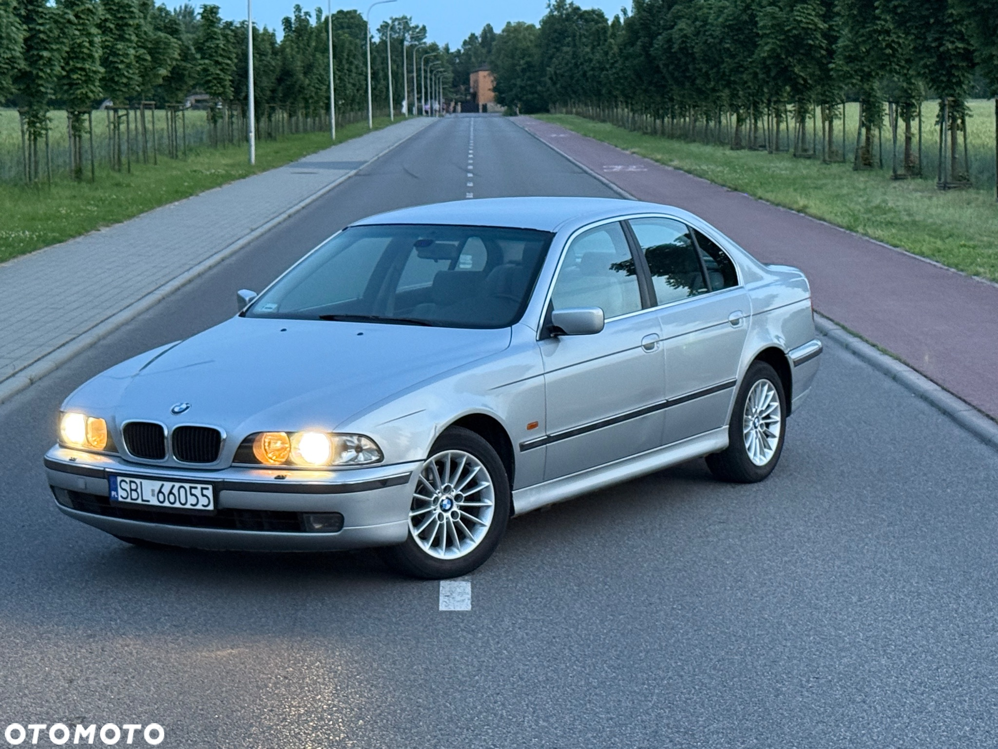 BMW Seria 5 - 35