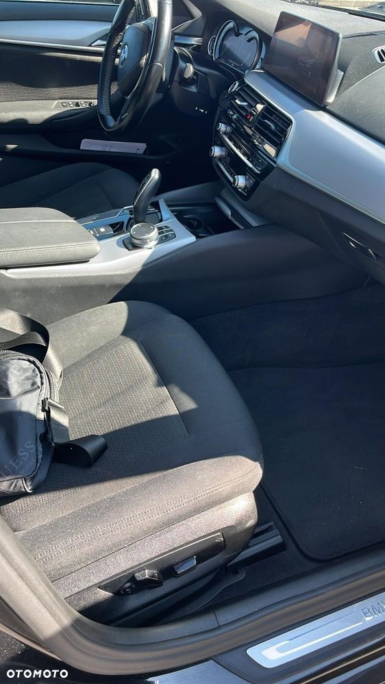 BMW Seria 5 520d Luxury Line - 10