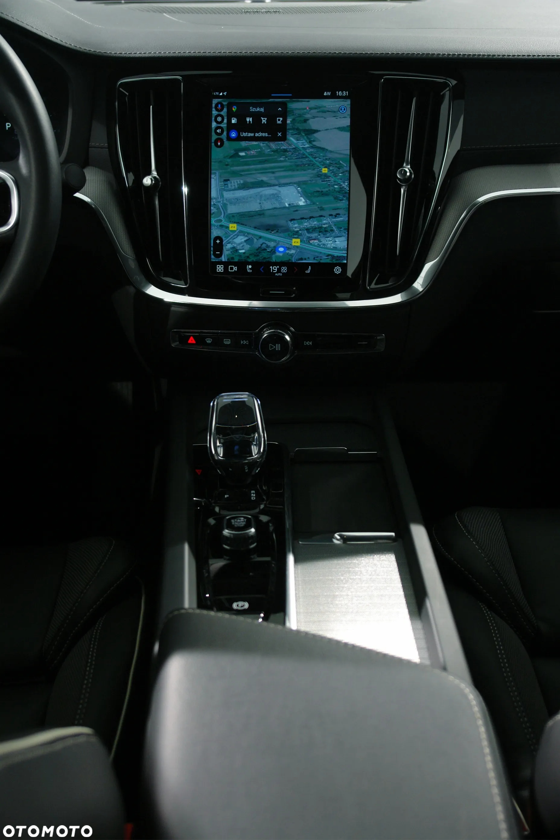 Volvo S60 B5 B AWD Ultimate Dark - 12