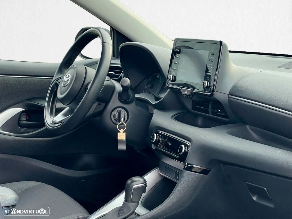 Toyota Yaris 1.5 HDF Comfort Plus - 14