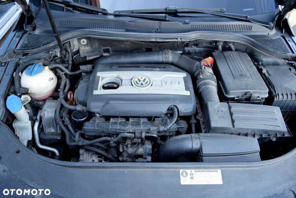 Volkswagen Passat CC - 26