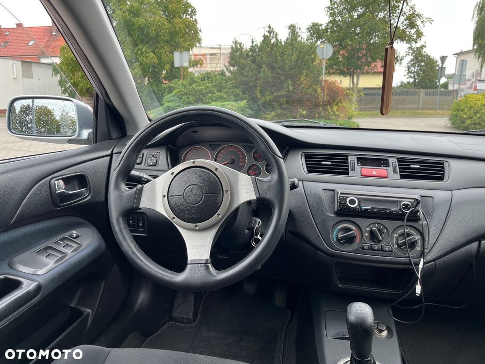 Mitsubishi Lancer - 23
