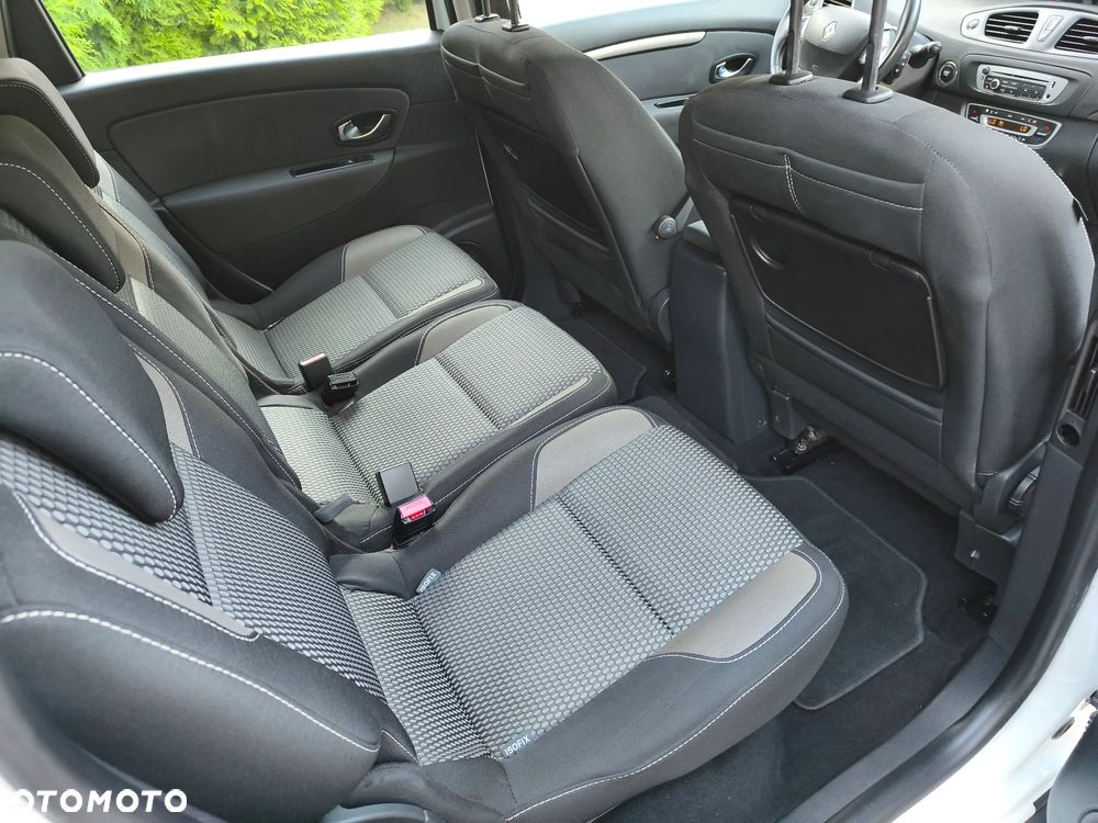 Renault Scenic - 19