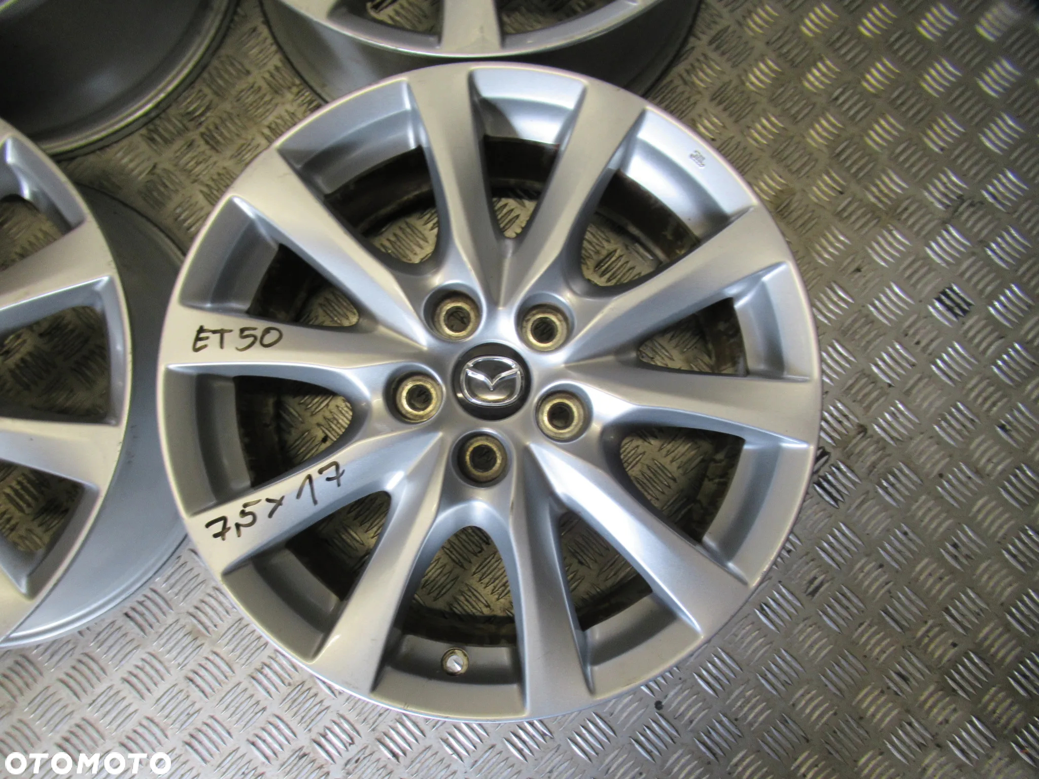 Felgi Mazda 3 5 6 7,5Jx17 et50 5x114,3 - 3