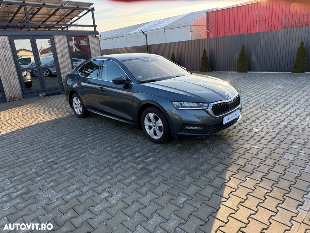 Skoda Octavia 2.0 TDI DSG Ambition - 4