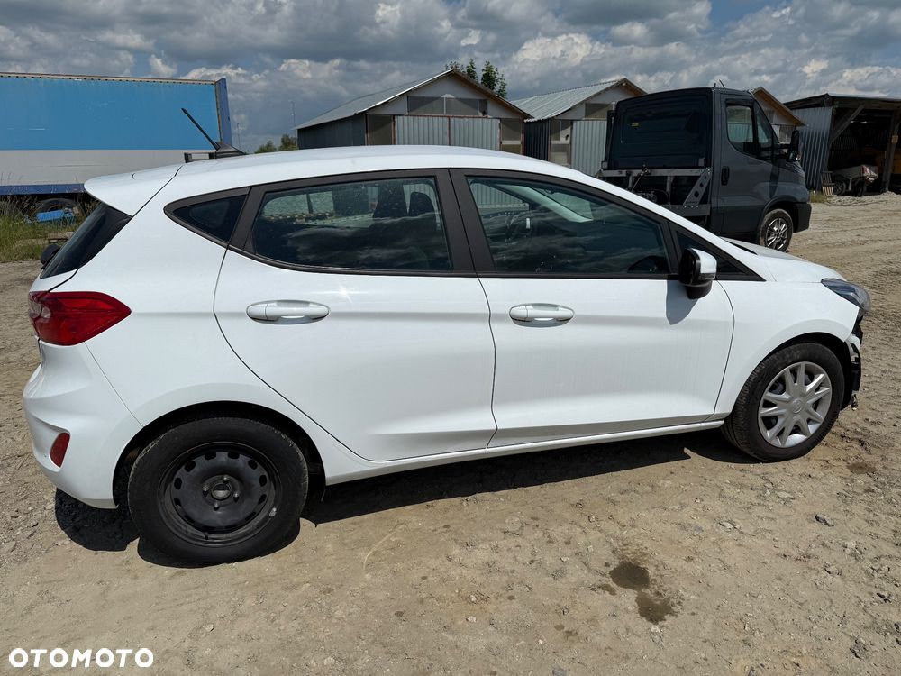 Ford Fiesta - 8