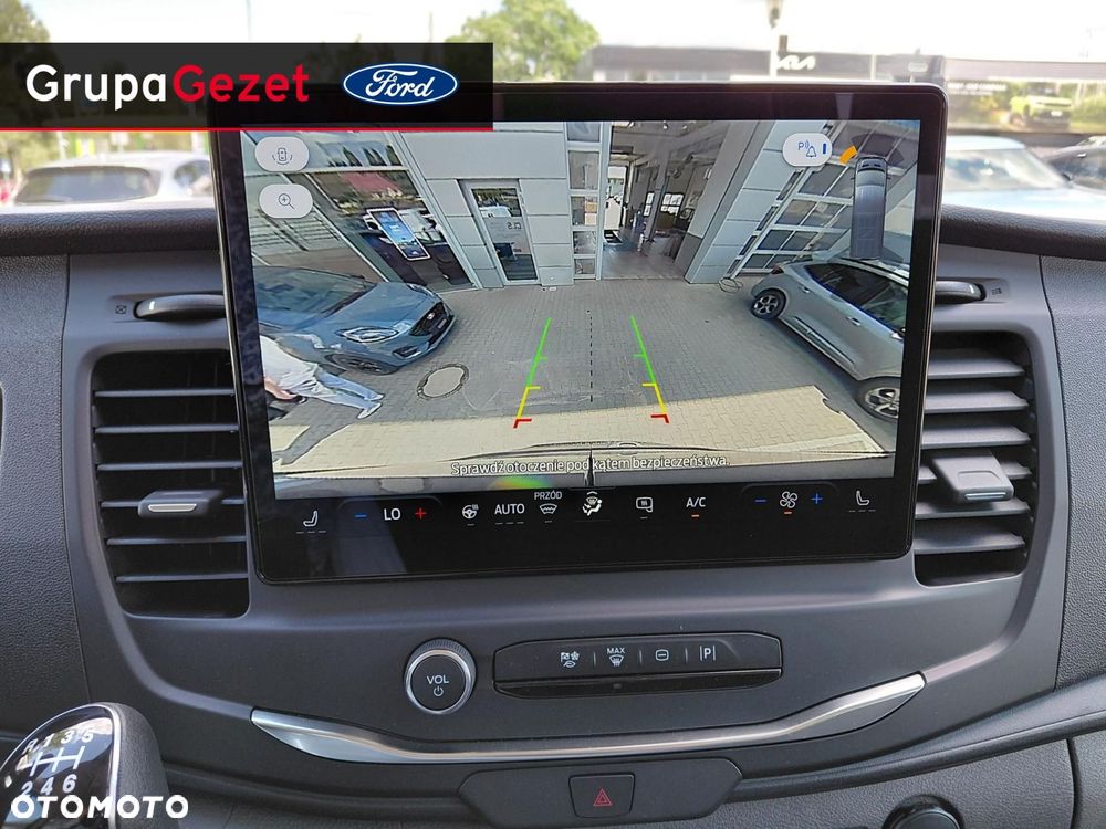 Ford Transit - 15