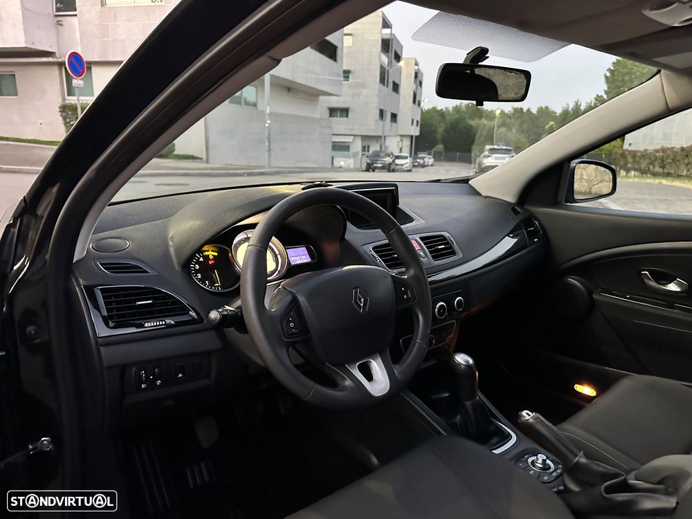 Renault Mégane 1.5 dCi Dynamique S - 23