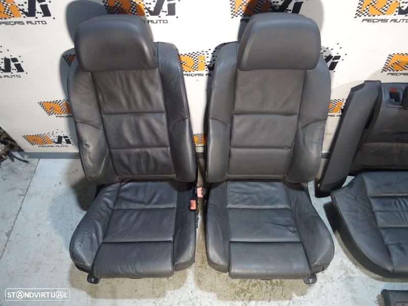 Conjunto De Bancos Bmw 5 Touring (E61)  Bancos Bmw E61 Pack M Em Pele - 2