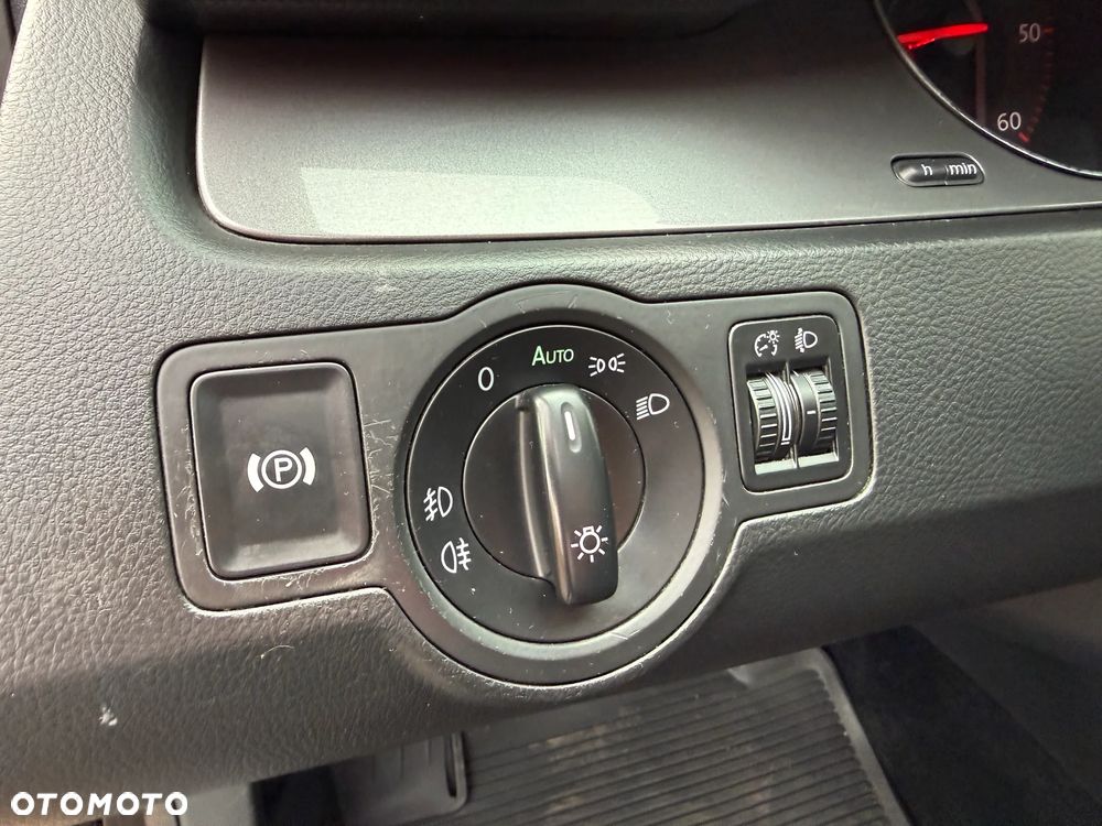 Volkswagen Passat Variant 2.0 TDI Trendline - 25