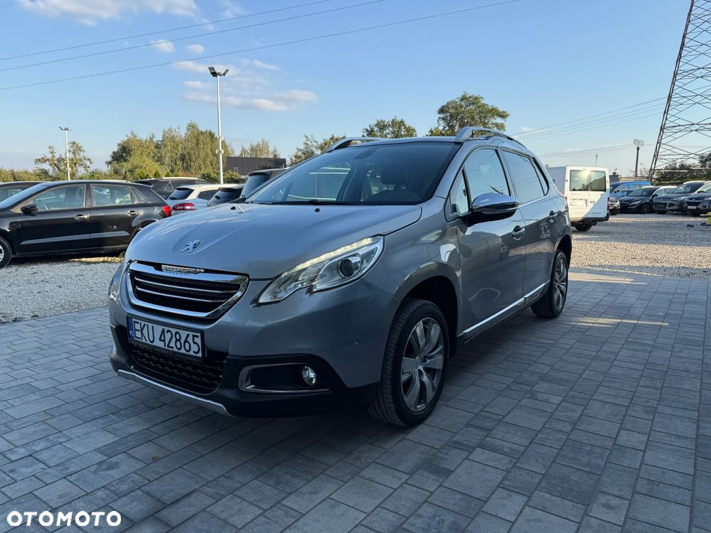 Peugeot 2008 1.2 Pure Tech Allure S&S - 22