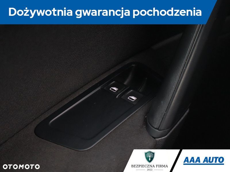 Volkswagen Golf - 21