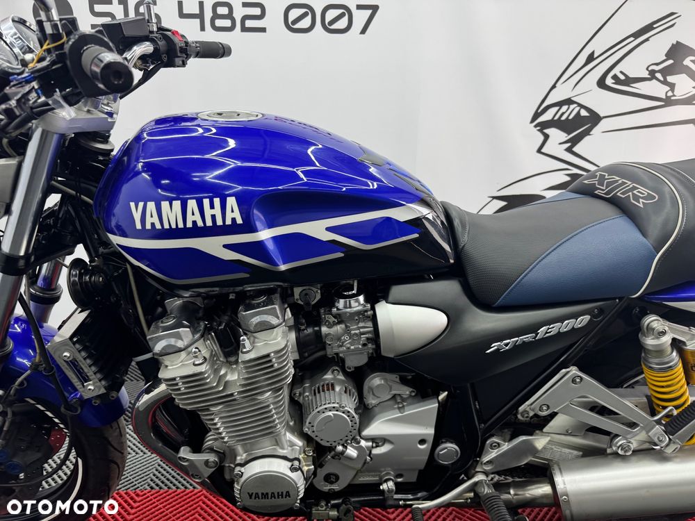 Yamaha XJR - 14