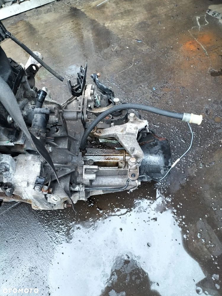 OSPRZĘT SILNIKA ALTERNATOR SPRĘŻARKA KLIMY ROZRUSZNIKRENAULT CLIO IV 1.2 BENZYNA D4F D740 - 3