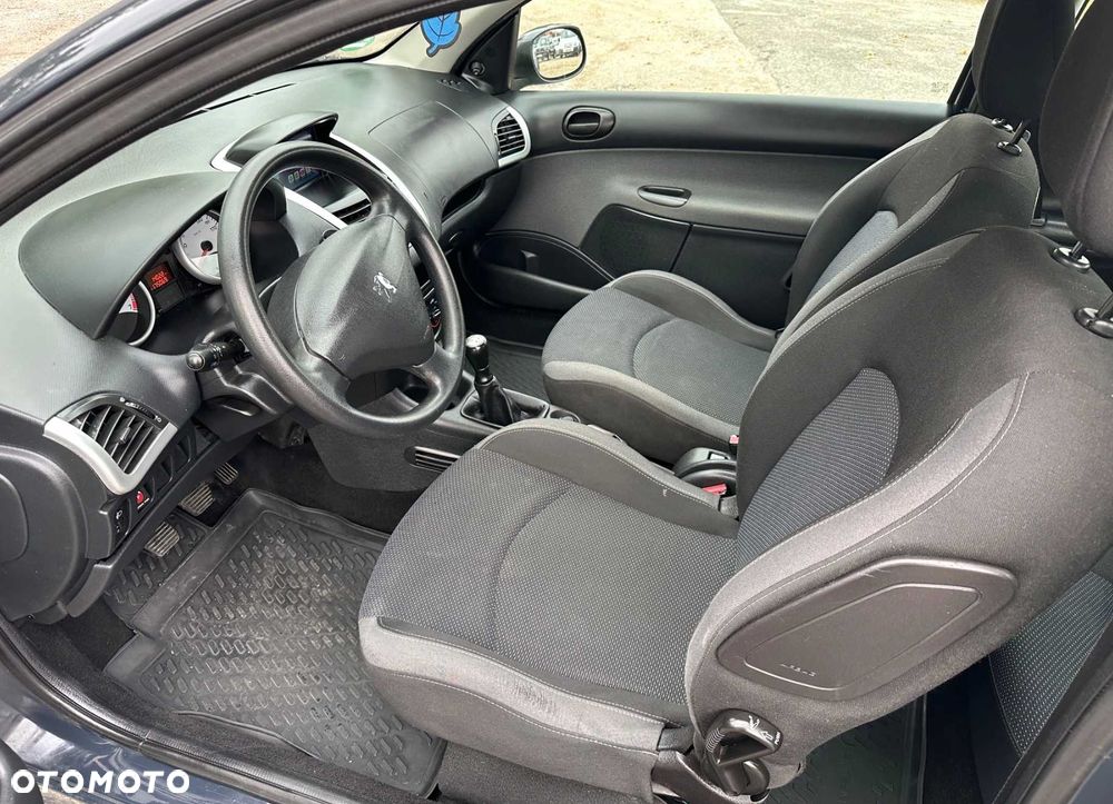 Peugeot 206 plus - 6