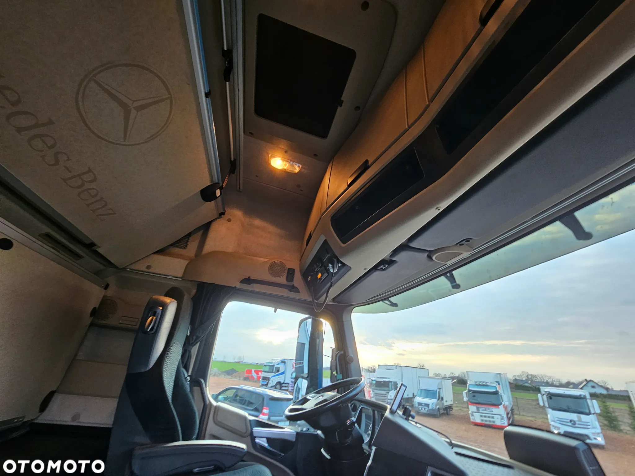 Mercedes-Benz Actros - 26