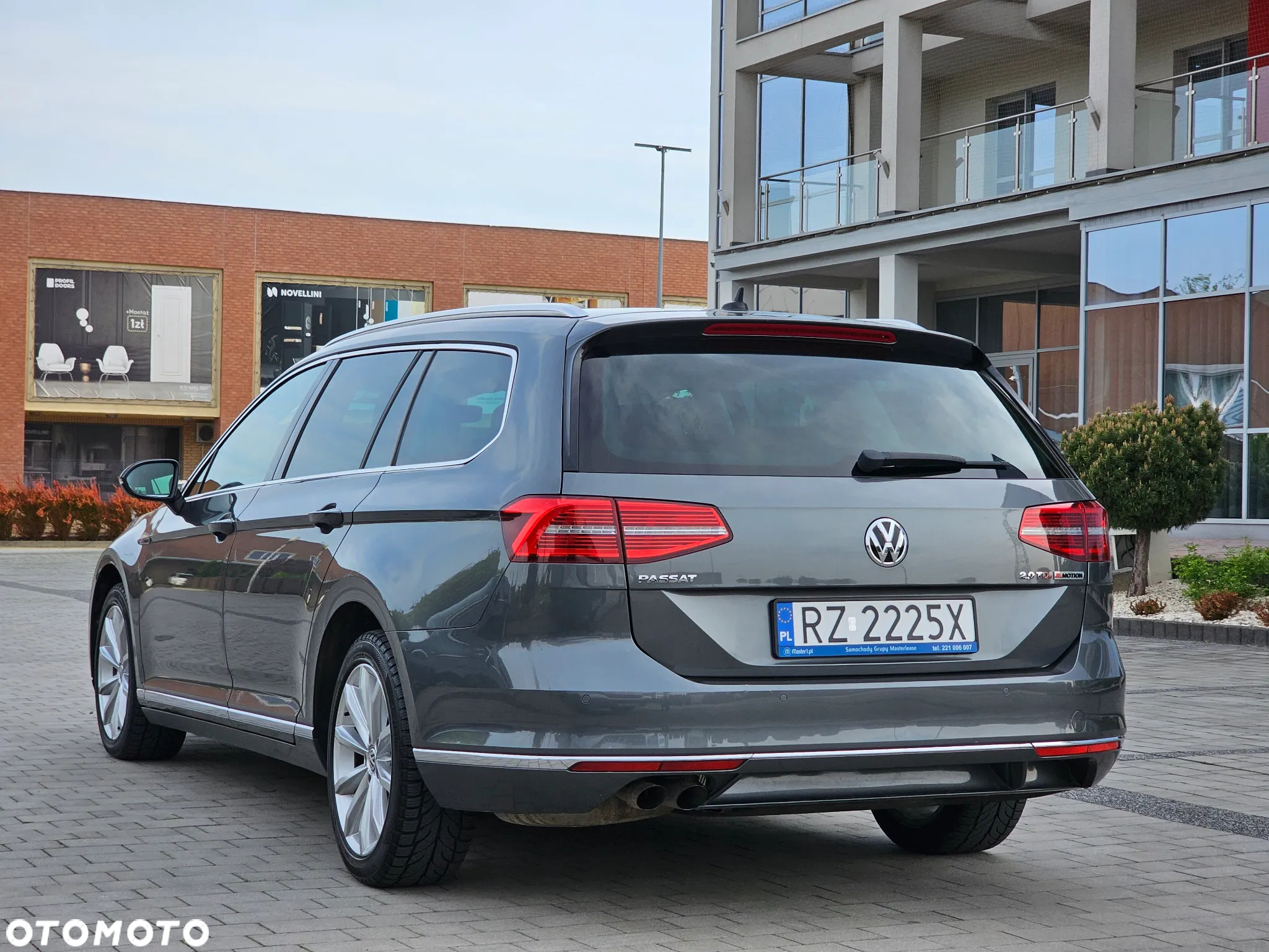 Volkswagen Passat 2.0 TDI BMT 4Mot Highline DSG - 3