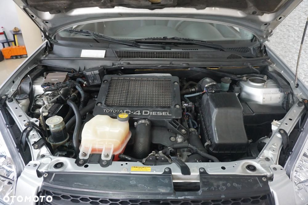 Toyota RAV4 D-4D 4x4 - 20