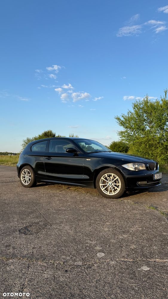 BMW Seria 1 118d DPF - 4