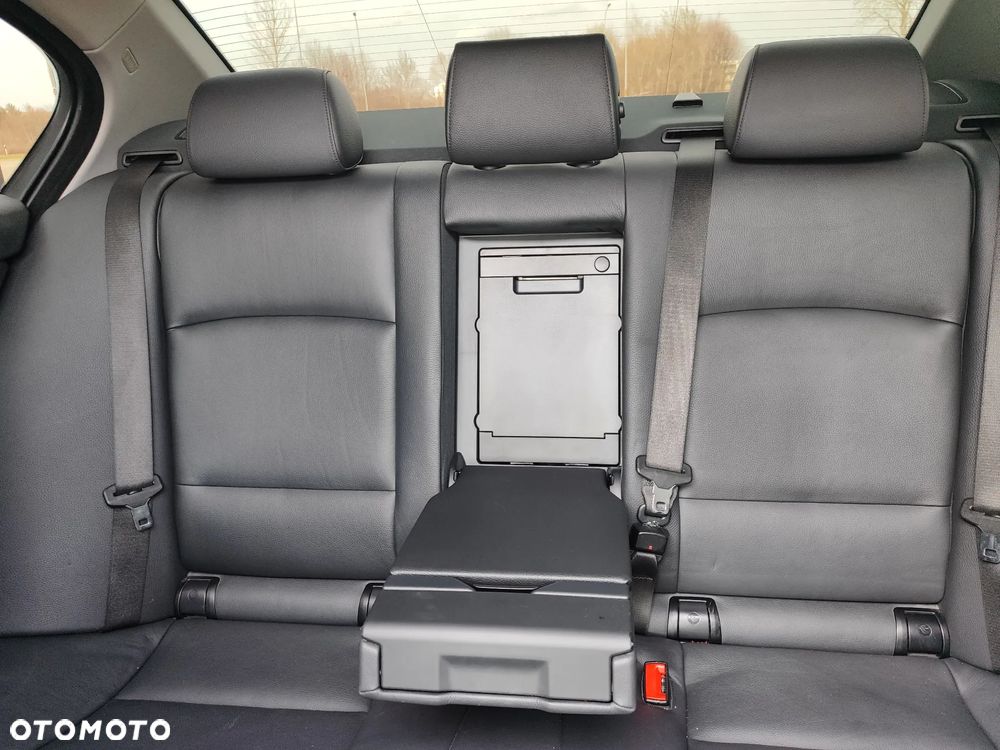 BMW Seria 5 535i - 26