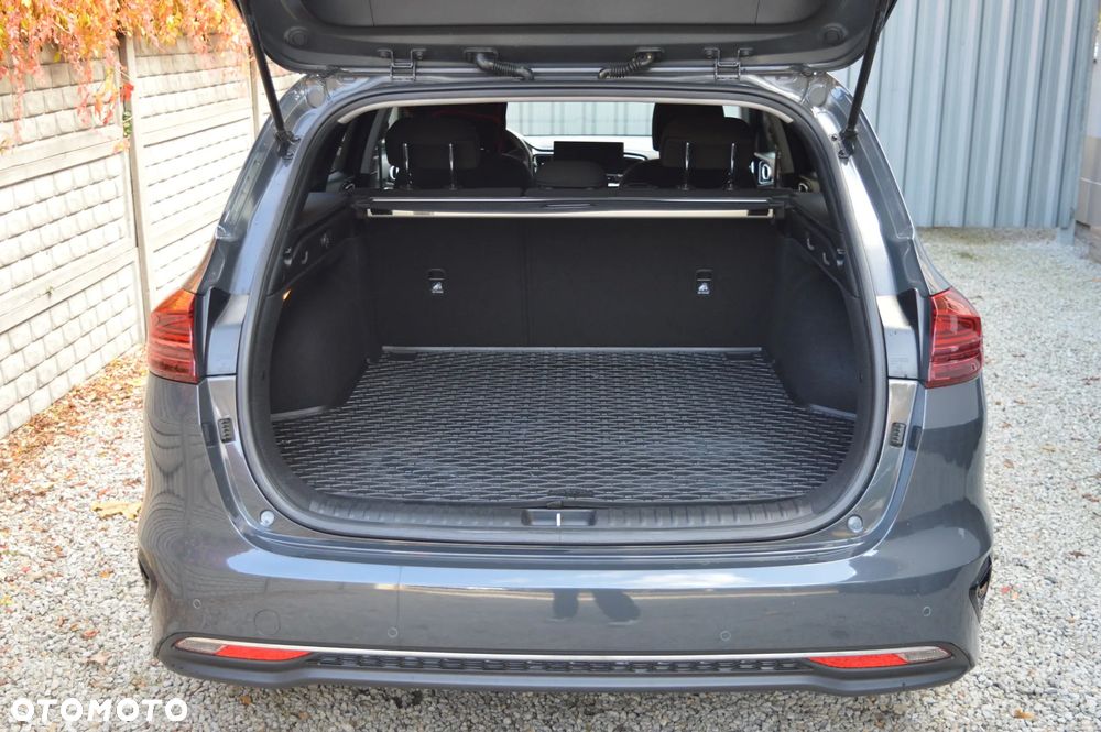 Kia Ceed 1.5 T-GDI Business Line Plus DCT - 39