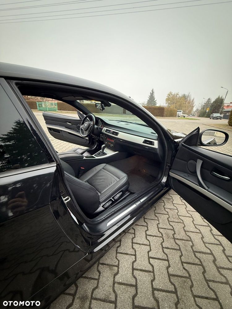 BMW Seria 3 320d DPF - 12